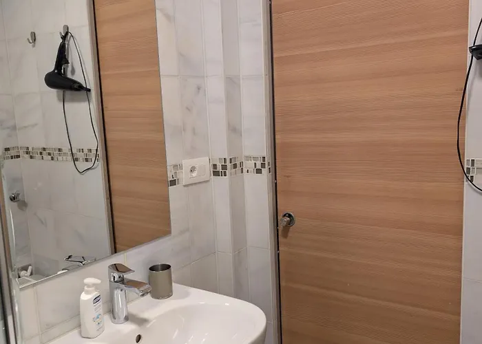 度假居 Gardar Fox *